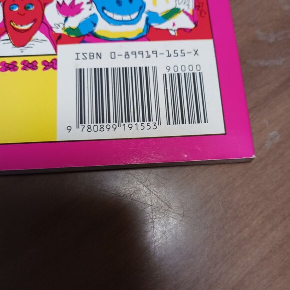 Piñatas and Paper Flowers: Holidays of the Americas in English and Spanish / Piñ - Picture 3 of 4